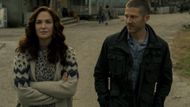 Erin & Riley on Midnight Mass (Image Via: Netflix)